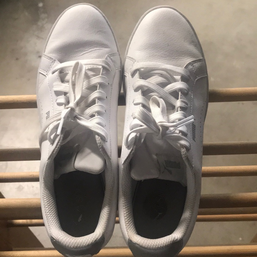 Walking shoes